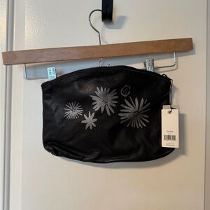 NWT Vintage BAGGU Dandelion Leather Clutch